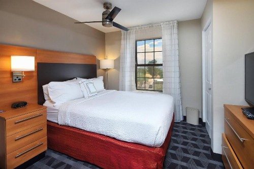 TownePlace Suites Tucson - image 9