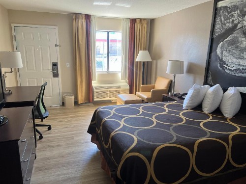 Super 8 by Wyndham Tucson/Grant Road Area AZ - image 12