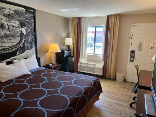 Super 8 by Wyndham Tucson/Grant Road Area AZ - image 17