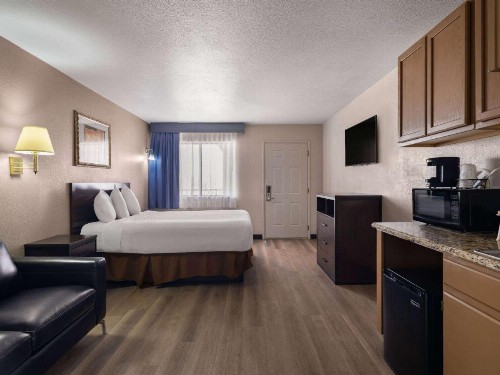 Travelodge by Wyndham Tucson AZ - image 39