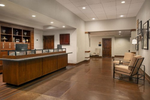 Four Points by Sheraton Tucson Airport - image 3