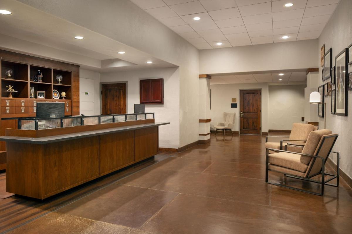Four Points by Sheraton Tucson Airport - image 3