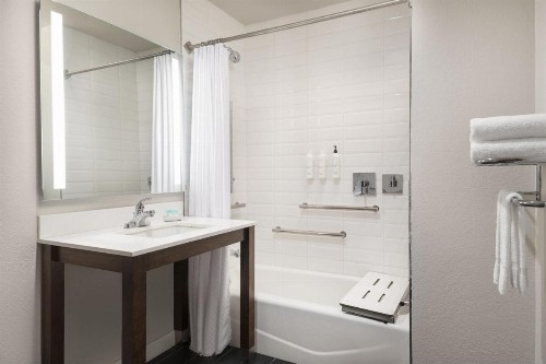 Four Points by Sheraton Tucson Airport - image 5