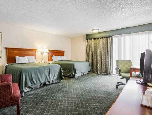 Quality Inn - image 50
