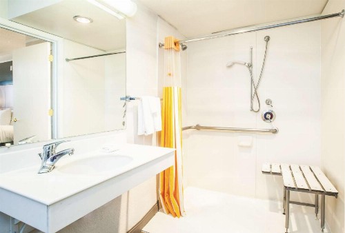 La Quinta Inn by Wyndham Tucson East - image 32
