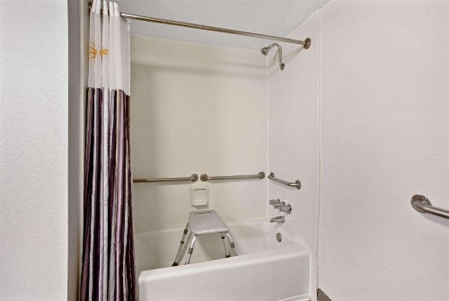 La Quinta Inn by Wyndham Tucson East - image 7