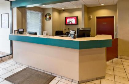 Red Roof Inn Tucson South - Airport - image 11