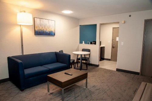 Holiday Inn Express Tucson-Airport an IHG Hotel - image 13