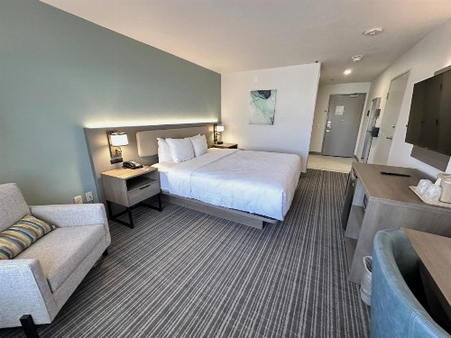 Comfort Suites at Tucson Mall - image 21