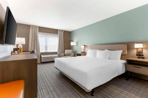 Comfort Suites at Tucson Mall - image 29