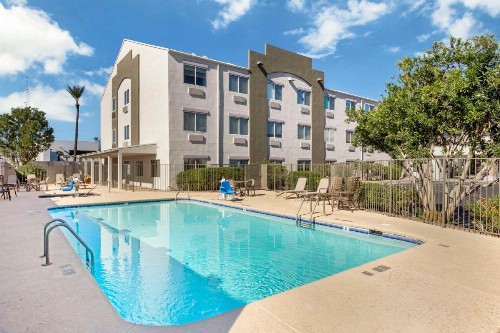 Comfort Suites at Tucson Mall - image 42