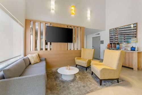 Comfort Suites at Tucson Mall - image 6