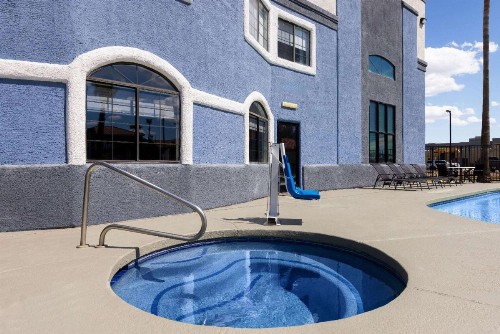 Days Inn & Suites by Wyndham Tucson/Marana - image 10