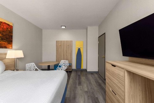 Days Inn & Suites by Wyndham Tucson/Marana - image 48