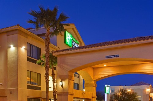 Holiday Inn Express Hotel & Suites Marana an IHG Hotel - image 2