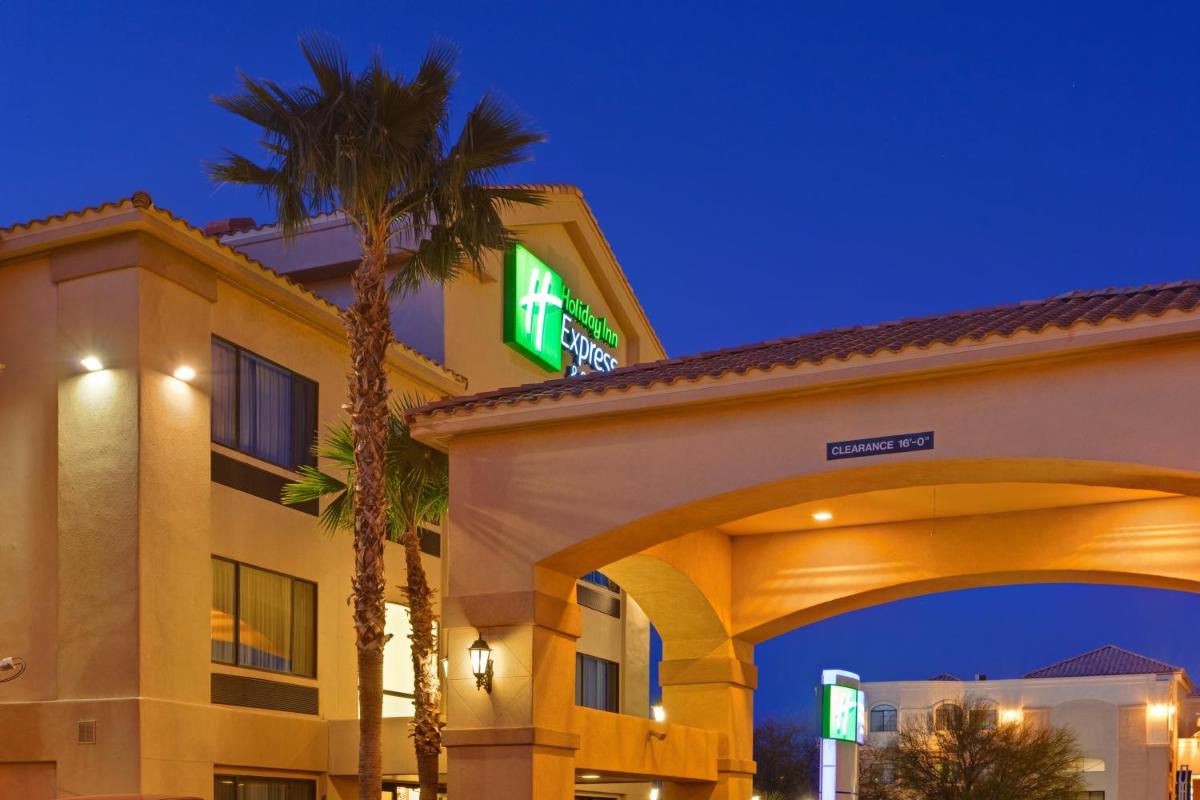 Holiday Inn Express Hotel & Suites Marana an IHG Hotel - image 2