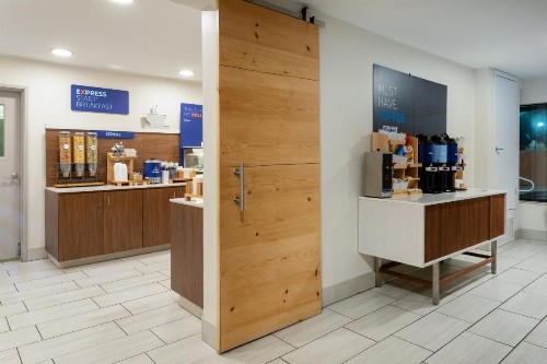 Holiday Inn Express Hotel & Suites Marana an IHG Hotel - image 42