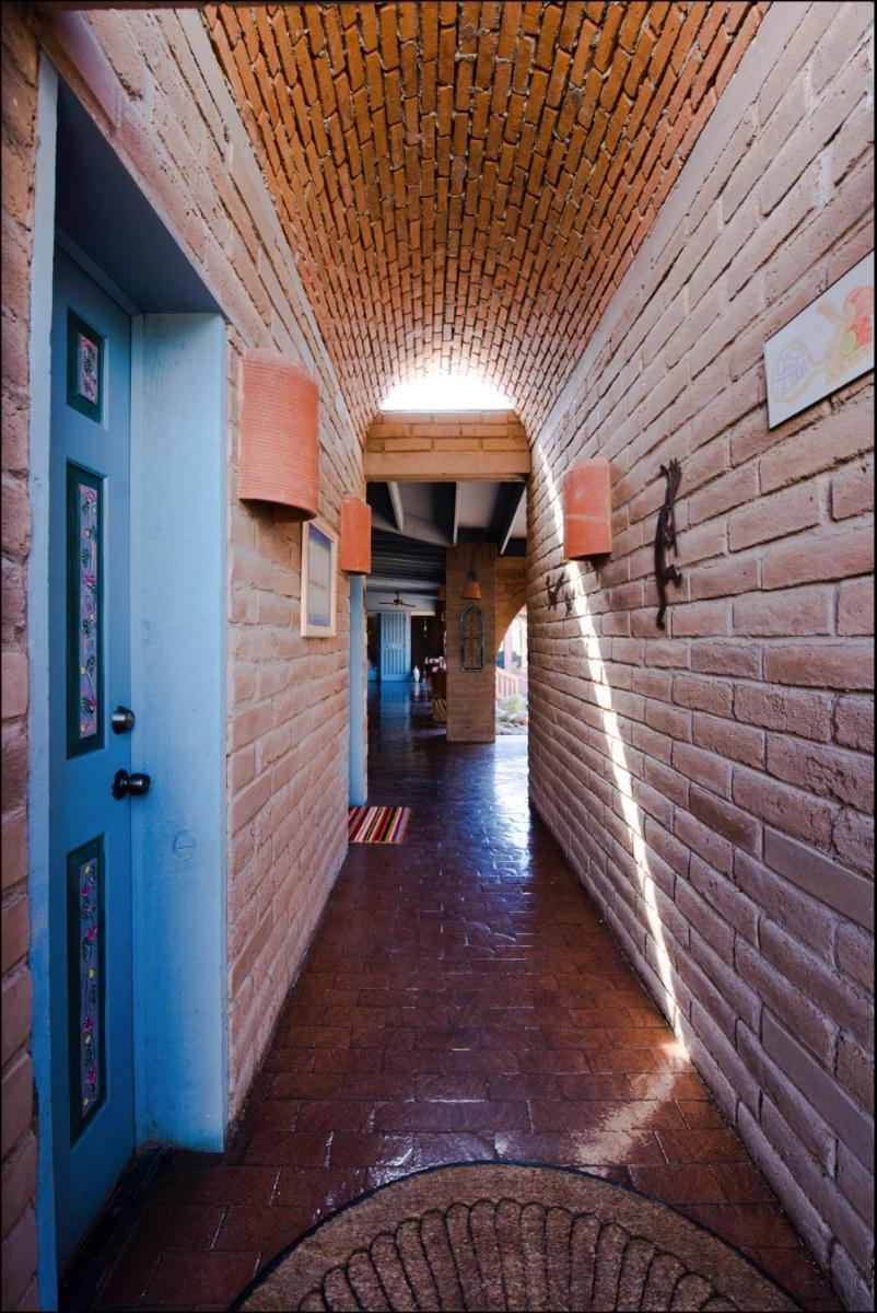 Casa Tierra Adobe Bed & Breakfast - image 6
