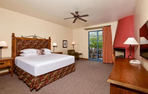 Lodge On The Desert - image 39