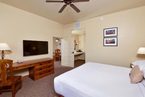 Lodge On The Desert - image 44