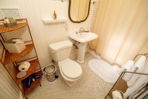 The Blenman Inn - image 18