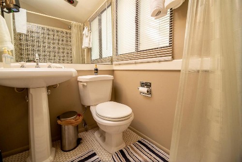 The Blenman Inn - image 27