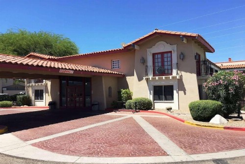 Days Inn by Wyndham Tucson City Center - image 4