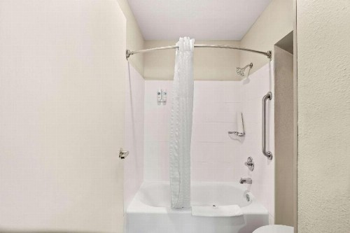 Comfort Inn Tucson - image 20