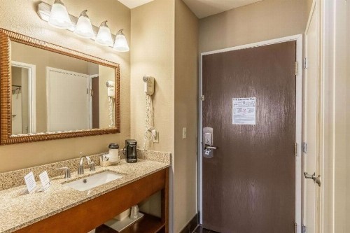 Comfort Inn Tucson - image 23