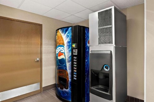 Comfort Inn Tucson - image 3