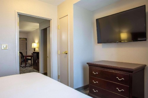 Country Inn & Suites by Radisson Tucson City Center AZ - image 11