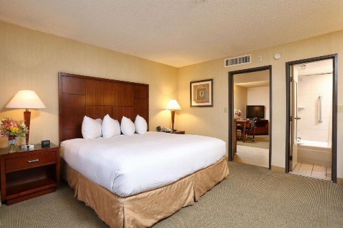DoubleTree Suites by Hilton Tucson Airport - image 31