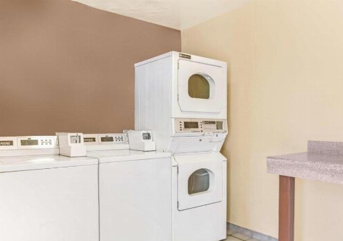 Red Lion Inn & Suites Tucson Downtown - image 31