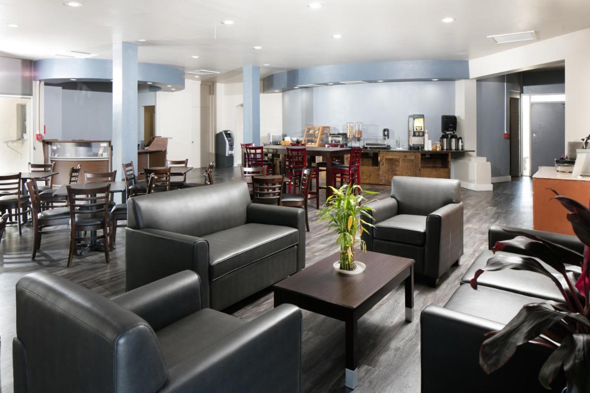 Red Lion Inn & Suites Tucson Downtown - image 4