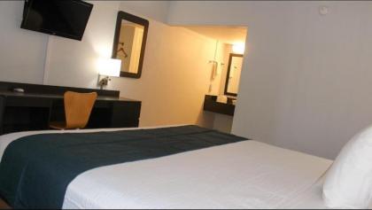 Motel 6-Tucson AZ-Downtown - image 9