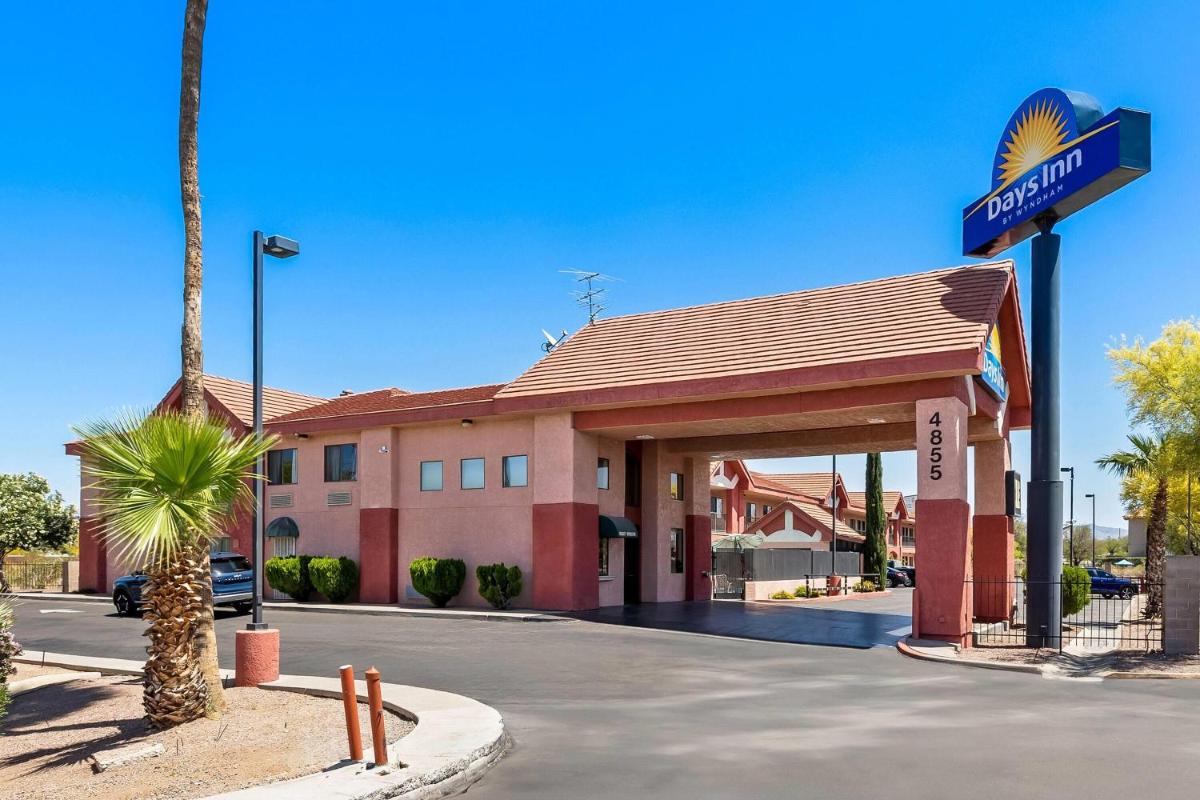 Days Inn by Wyndham Tucson Airport - main image