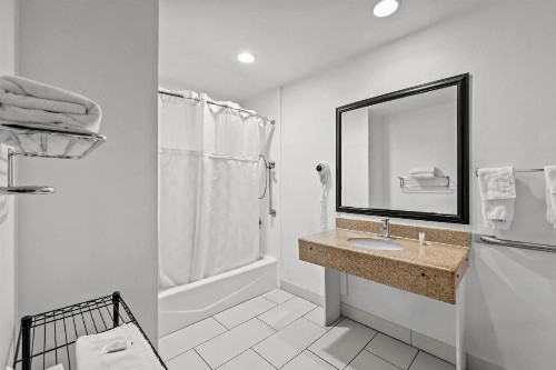 Days Inn by Wyndham Tucson Airport - image 27