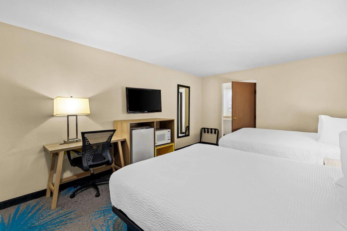Days Inn by Wyndham Tucson Airport - image 5