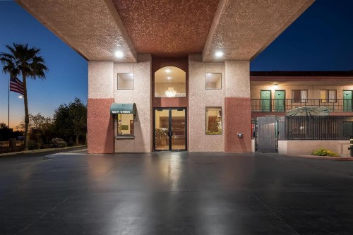Days Inn by Wyndham Tucson Airport - image 8