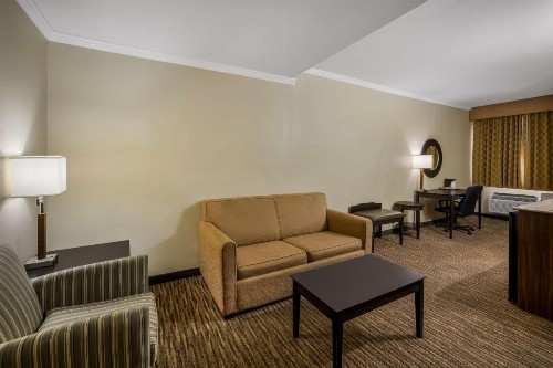 Best Western Gold Poppy Inn - image 13