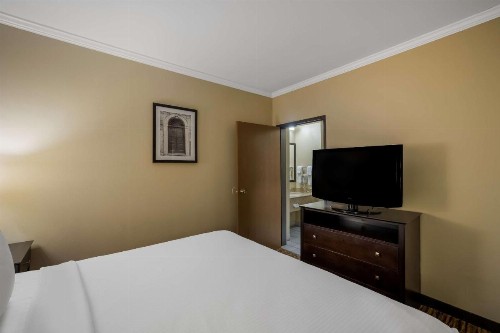 Best Western Gold Poppy Inn - image 18