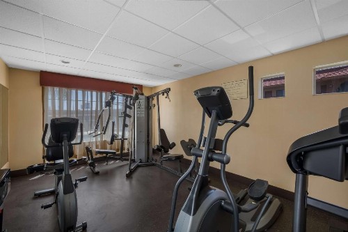 Best Western Gold Poppy Inn - image 23