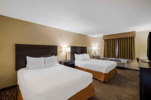 Best Western Gold Poppy Inn - image 7