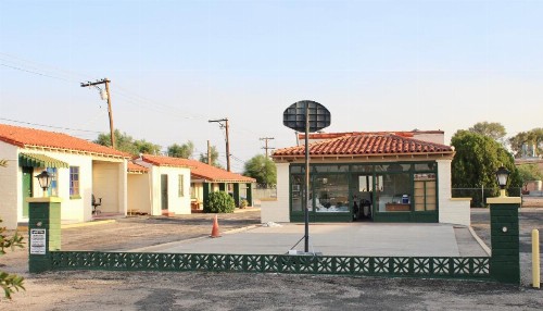 Economy Inn - image 8