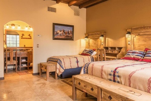 White Stallion Ranch - image 4