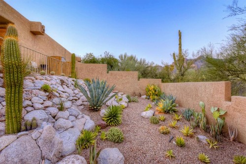 Catalina Foothills - image 7