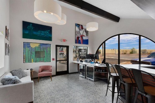 Hotel McCoy - Art Coffee Beer Wine - image 7