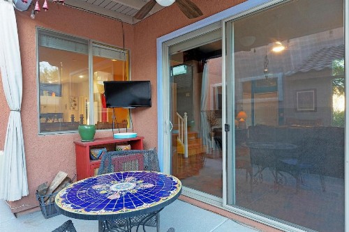 Stylish Southwest 2 BR by Casago - image 4
