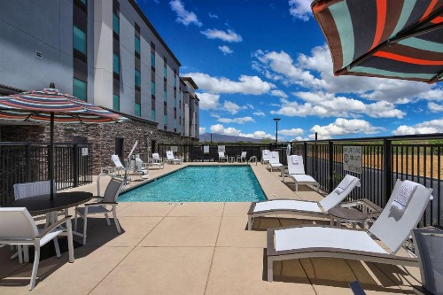 Hampton Inn Suites Tucson Tech Park - image 10