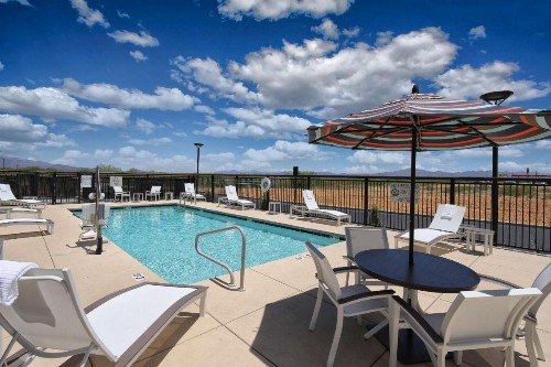 Hampton Inn Suites Tucson Tech Park - image 6